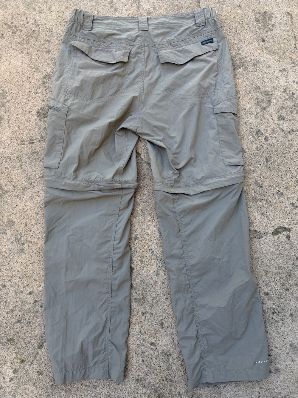 Columbia Men's Beige Convertible Cargo Nylon  Fishing Hiking Pants Size 34 x 30 - Picture 5 of 9